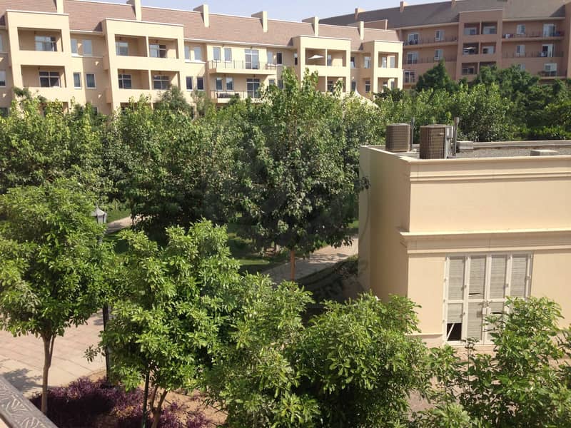 Amazing Bright Studio with Garden View Amazing Bright Studio with Garden View
