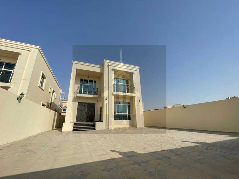 GRAB THE BEST DEAL RESIDENTIAL AND COMMERCIAL LOCATED ON MAIN ROAD DELUX  VILLA AVAILBLE FOR RENT 5 ROOMS HALL IN HAMIDIYA AJMAN RENT 120,000/- YEARLY