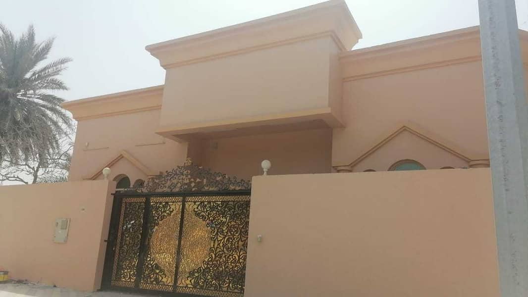 For rent villa in Ajman area Musheirf,,