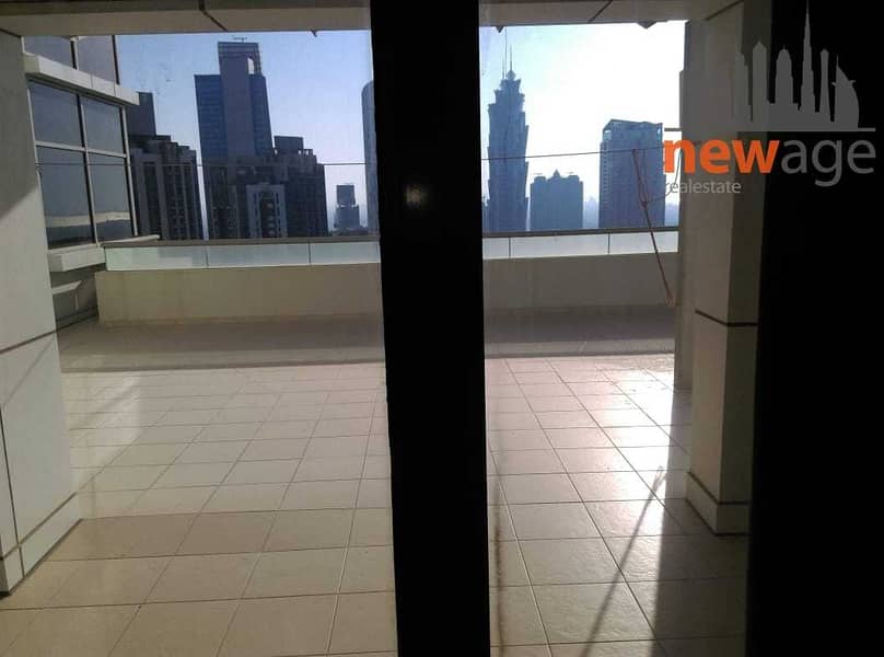 12 4 Bedroom Penthouse l Executive Tower B l  burk khalifa and sheikh zayed road view