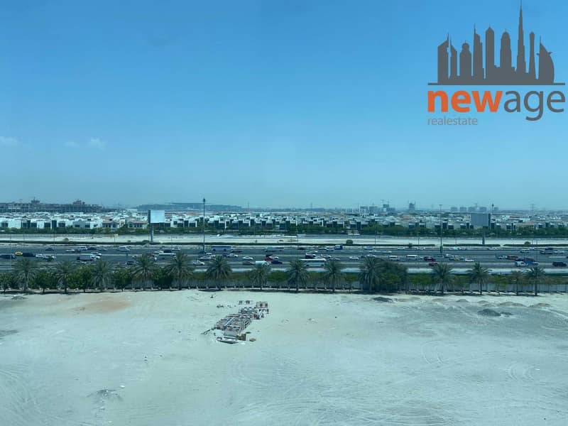 2 GLASS PARTITION PRIVATE PANTRY MEYDAN VIEW