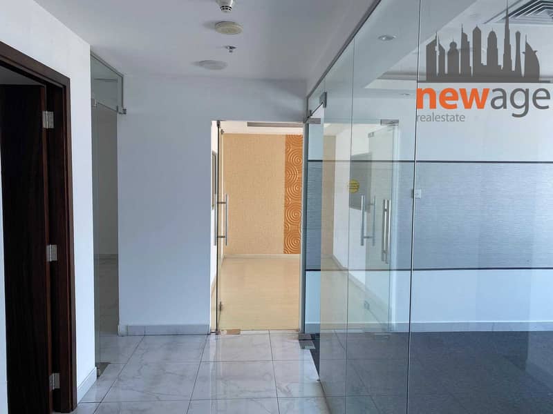 5 GLASS PARTITION PRIVATE PANTRY MEYDAN VIEW