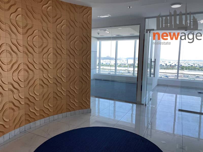 10 GLASS PARTITION PRIVATE PANTRY MEYDAN VIEW
