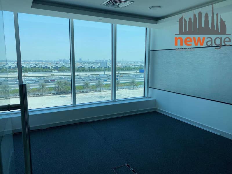 14 GLASS PARTITION PRIVATE PANTRY MEYDAN VIEW