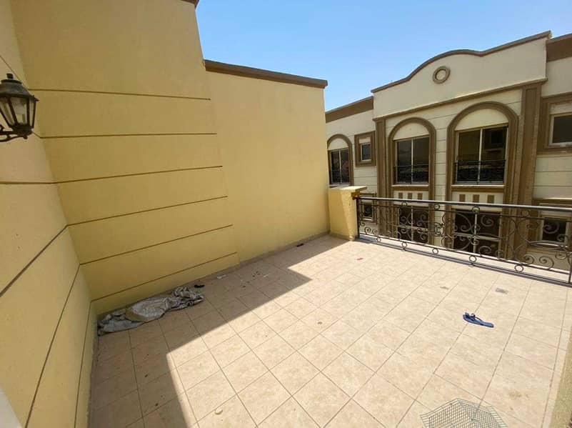 22 AVAILABLE FOR RENT | STUNNING 5 BEDROOMN VILLA | IN MIRDIF