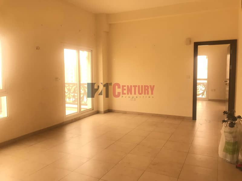 Exclusive! 1BR- Thamam 5 - with Balcony
