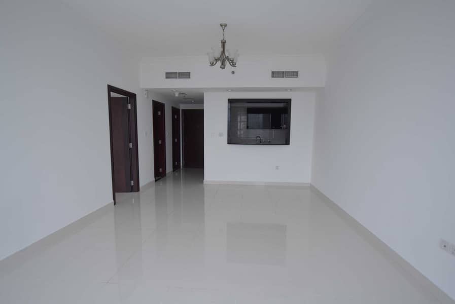 12 Great Deal! 1 BR + Laundry! Burj View