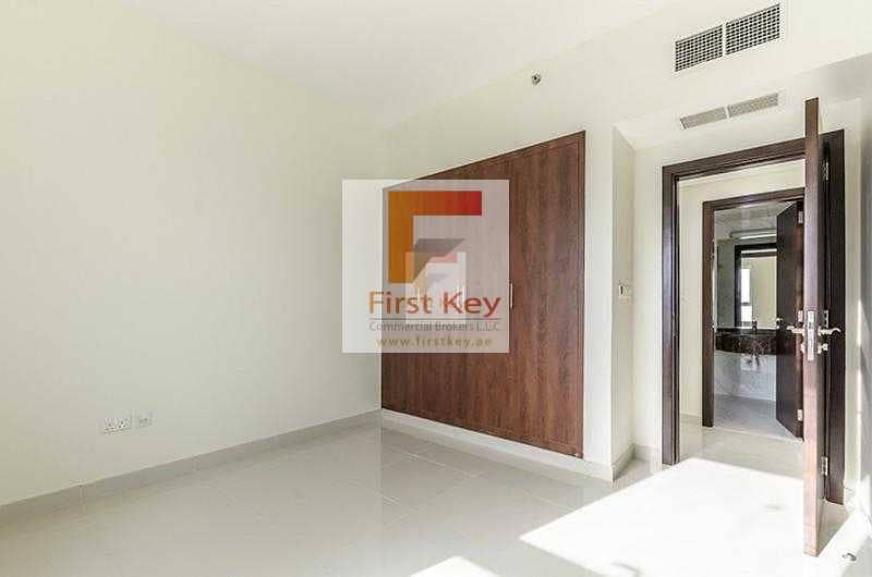 6 No Commission | 1 Month Free | Spacious Apartment