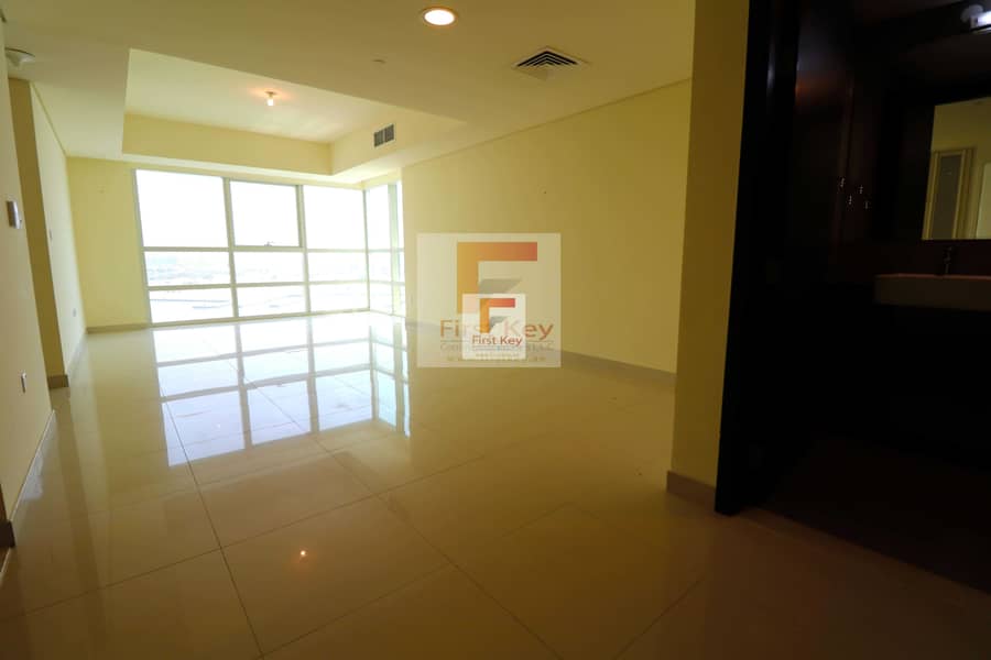 3 Gorgeous well maintained bright apartment