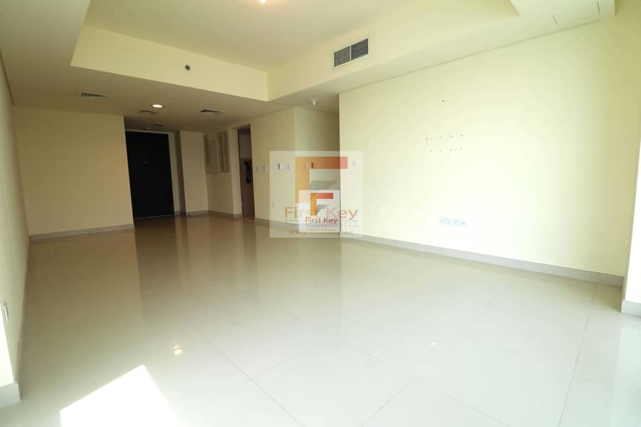 4 Gorgeous well maintained bright apartment