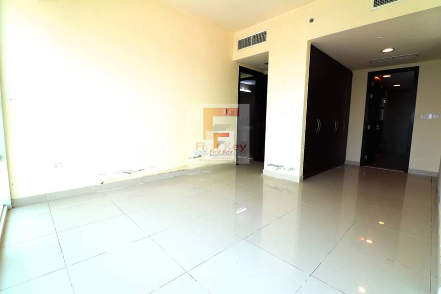 8 Gorgeous well maintained bright apartment