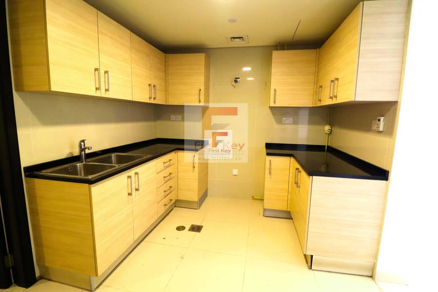 9 Gorgeous well maintained bright apartment