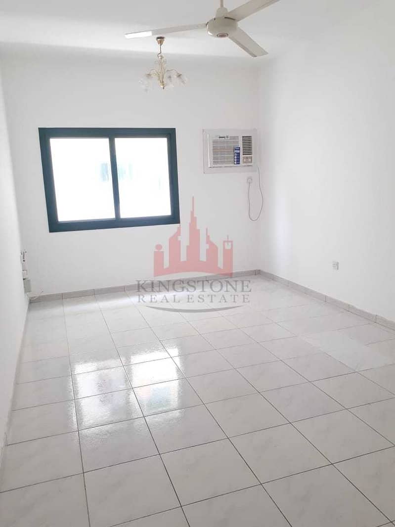 2 1 BED ROOM HALL FLAT IN BUR DUBAI NEXT TO FAHIDI METRO STATION BEHIND AL MAYA LAL SUPER MARKET