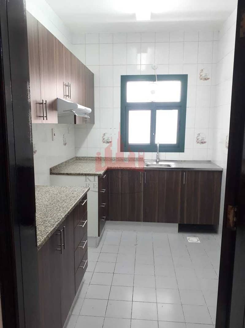 9 1 BED ROOM HALL FLAT IN BUR DUBAI NEXT TO FAHIDI METRO STATION BEHIND AL MAYA LAL SUPER MARKET