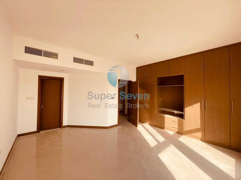 Brand New-3 Bedroom villa for rent Barashi Sharjah