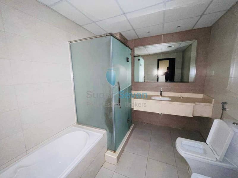 11 Large-4  Bedroom Beautiful villa for rent Barashi Sharjah
