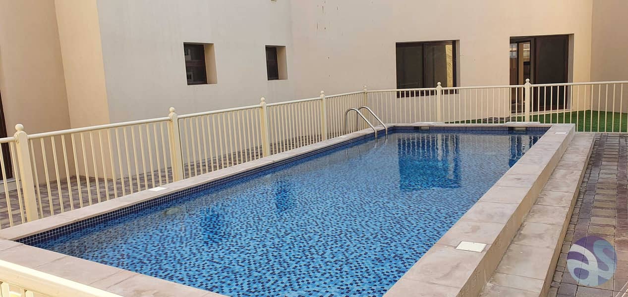 17 Luxury All En suite 3 Bed Villa| Maid| Garden | Pool
