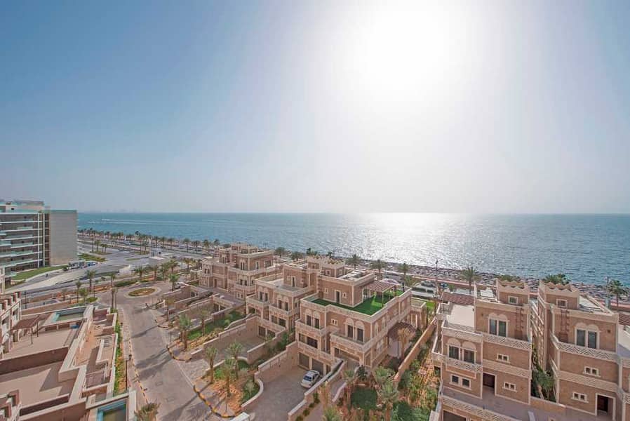 Astounding 3BR with Maid and Full Sea View Astounding 3BR with Maid and Full Sea View