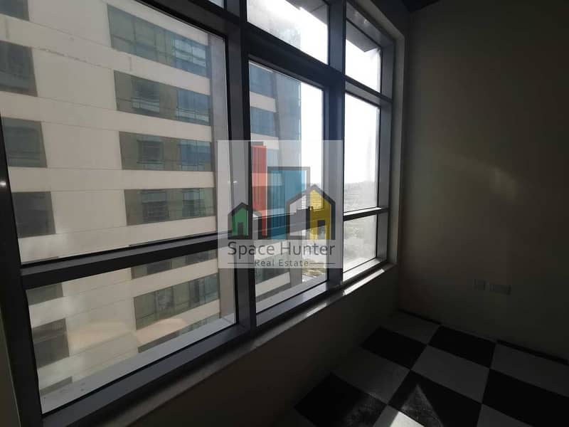 6 Very nice Fitted office for rent in Dubai Silicon Oasis.