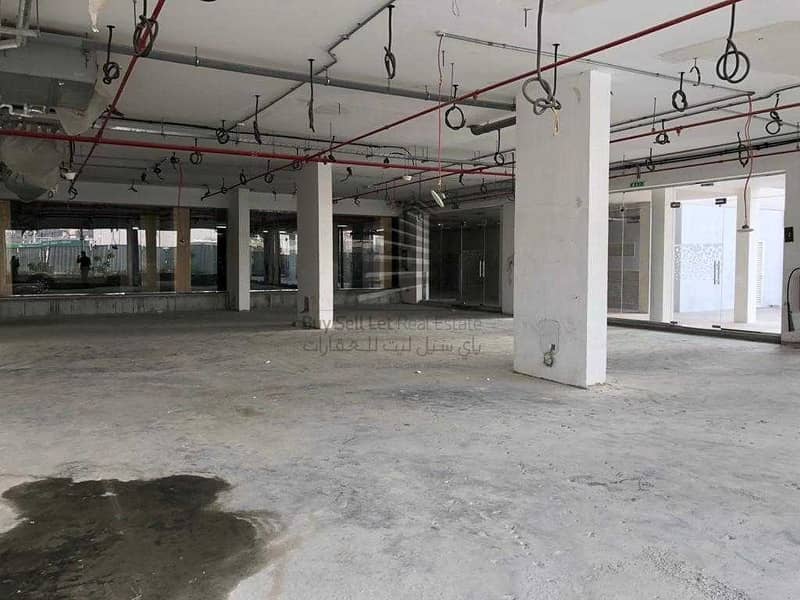 8 BIG & SPACIOUS SHELL & CORE SHOP FOR RENT WITH CANAL & GARDEN VIEW /CENTRALLY LOCATED IN NEW DUBAI GATE 2 JLT