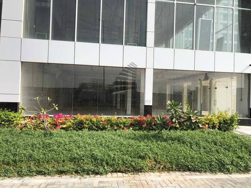 10 BIG & SPACIOUS SHELL & CORE SHOP FOR RENT WITH CANAL & GARDEN VIEW /CENTRALLY LOCATED IN NEW DUBAI GATE 2 JLT