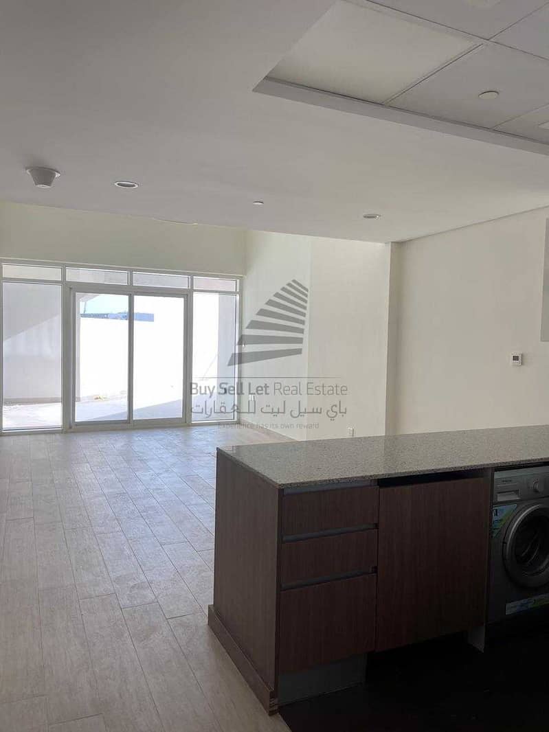 9 BEAUTIFUL BRIGHT 1 BEDROOM FOR RENT IN AZIZI ALIYAH RESIDENCE