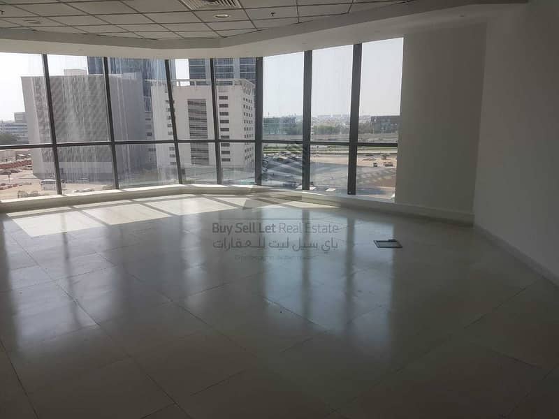 8 FITTED & SPACIOUS OFFICE IN THE REGAL TOWER BUSINESS BAY