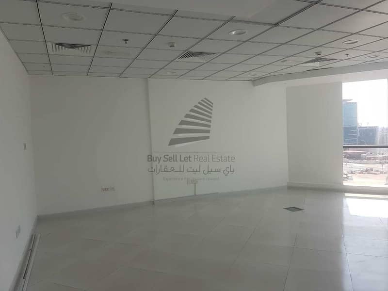 11 FITTED & SPACIOUS OFFICE IN THE REGAL TOWER BUSINESS BAY