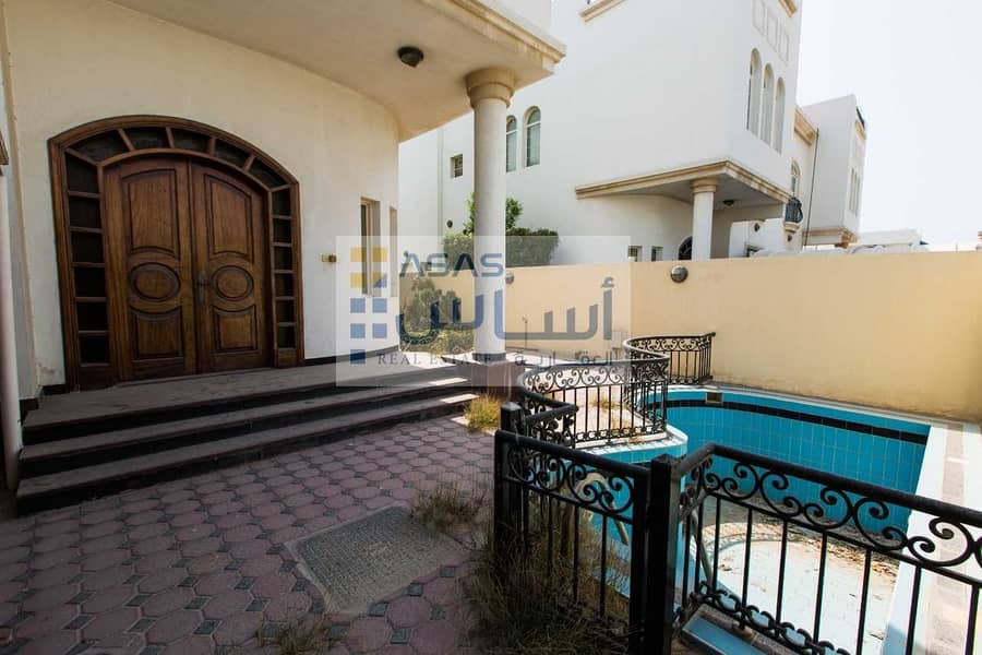 3 Spacious 4 B/R Villa  available for rent in Sharjah