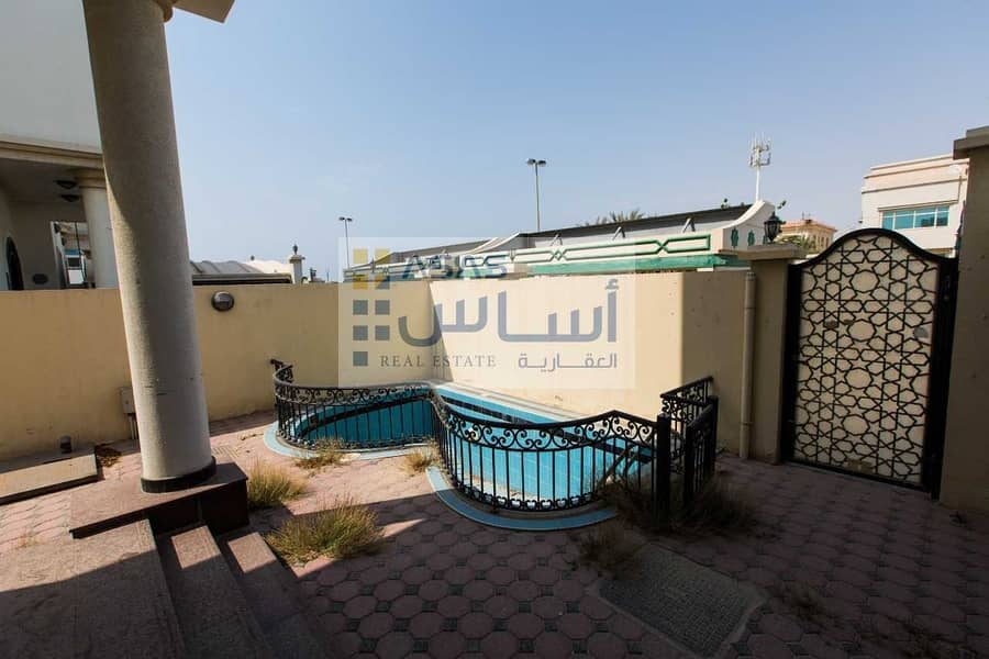 4 Spacious 4 B/R Villa  available for rent in Sharjah