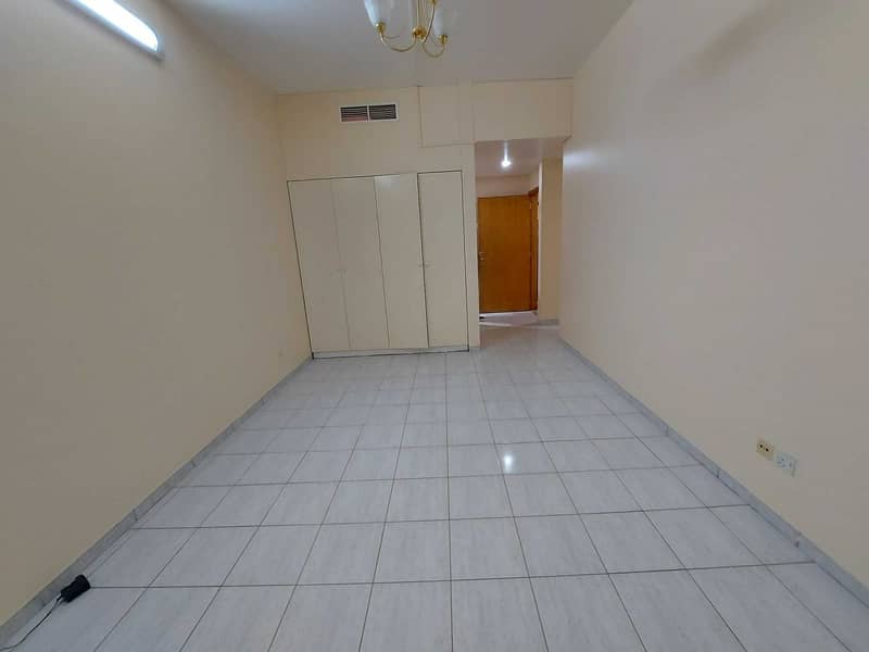 3 Central A/C | Spacious 1 BR Apartment | Gym | Free Parking | Free Maintenance