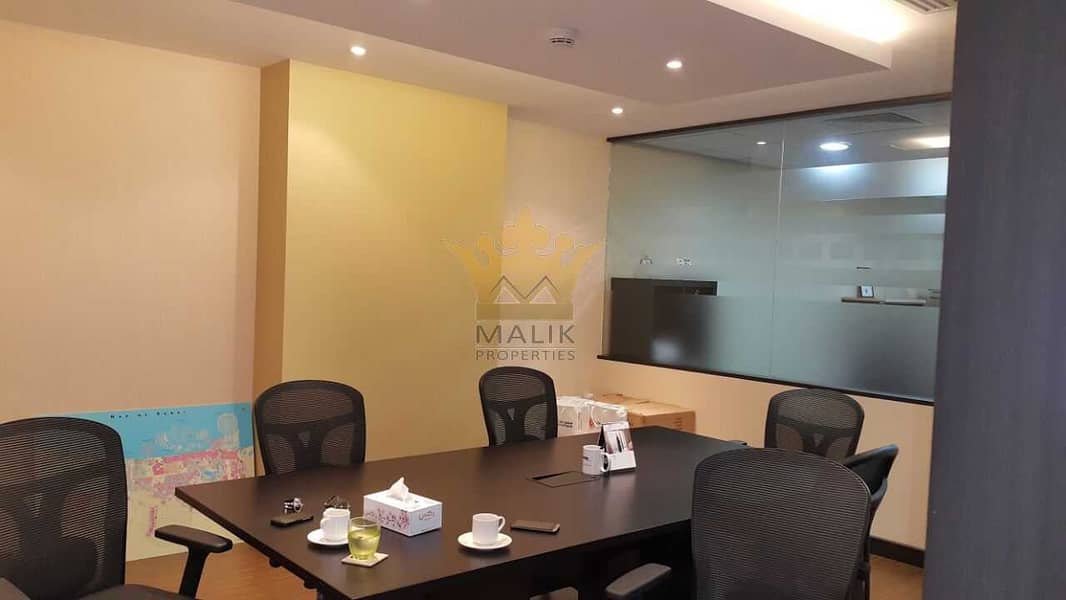 5 Fully Furnished Office for rent with 3 parkings