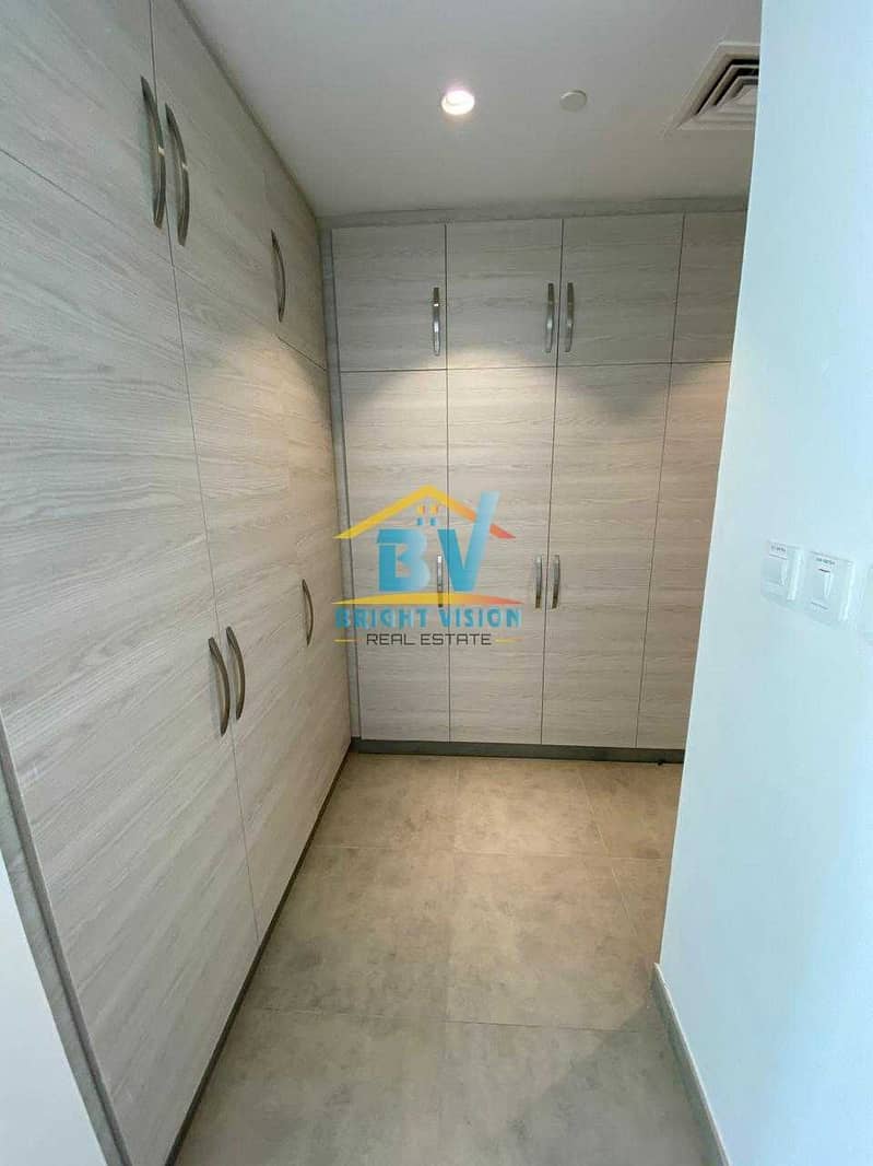 18 Luxury 2 bedroom apartment in Al Raha beach Ready for occupancy!