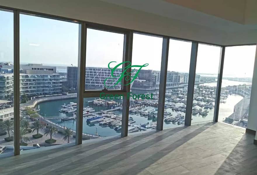 6PAyments| SEA view /Stylish unit along all amenities / Maid room/ wardroabes