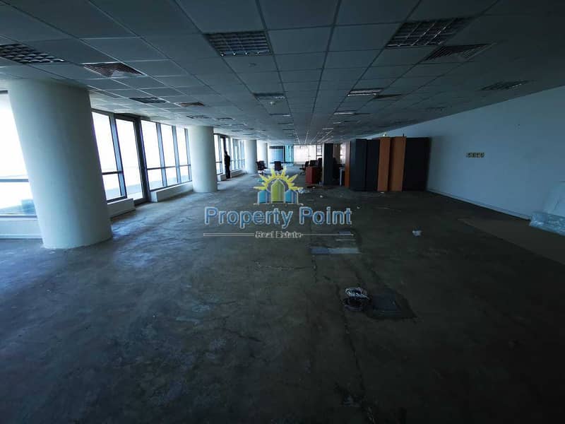 2 678 SQM Office Space for RENT | Commercial Tower | Parking | Corniche Area