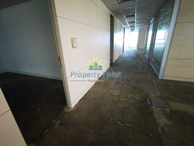 8 678 SQM Office Space for RENT | Commercial Tower | Parking | Corniche Area