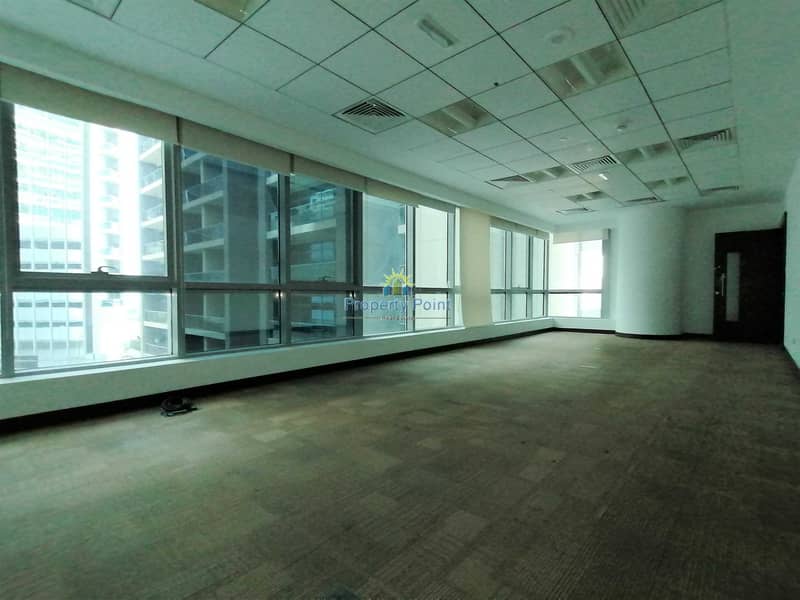 3 250 SQM Office Space for RENT | Spacious Layout | Corniche Area