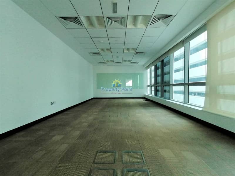 4 250 SQM Office Space for RENT | Spacious Layout | Corniche Area