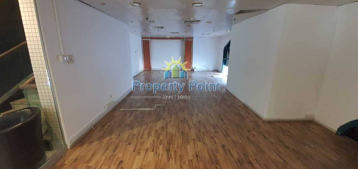 5 52 SQM Office Space for RENT | Khalidiya Area