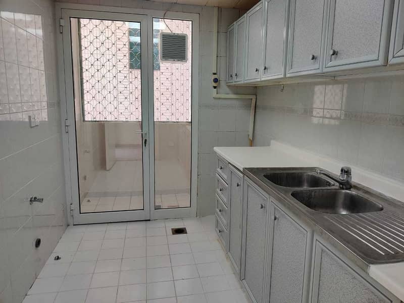 11 Excellent flat in central A/C with balcony