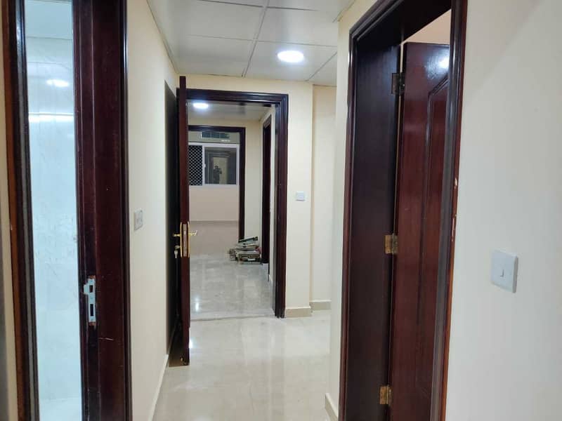 5 Fully renovated flat with balcony & yard