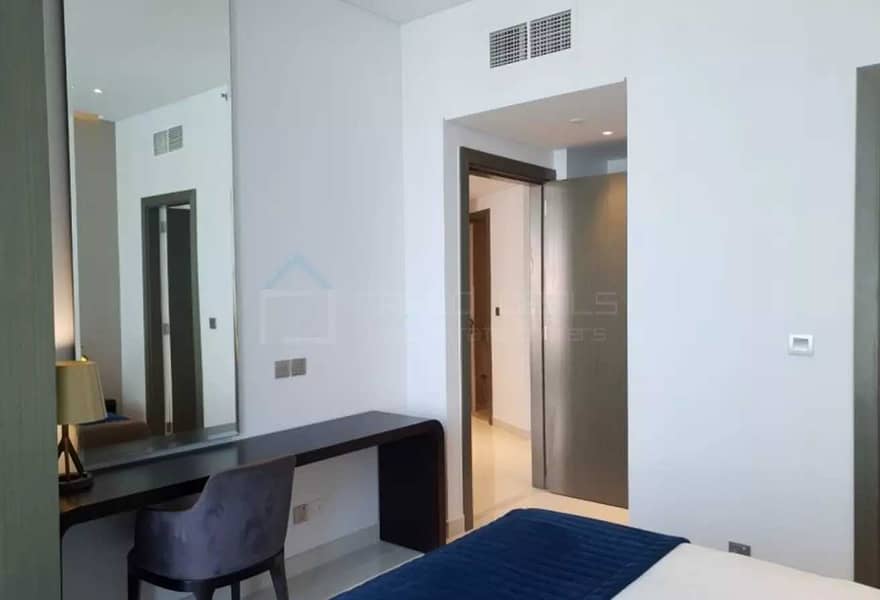 8 Elegantly Furnished 1BR on High Floor - Canal view