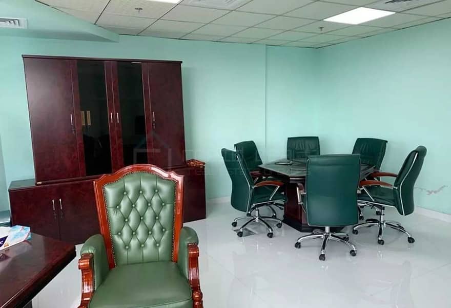 4 Fully Furnished Office with Glass Partitions