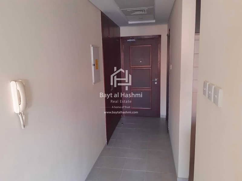 3 Chiller Free! 13 Months! Huge 1 Bedroom Apartment  Rent In  Street 2A