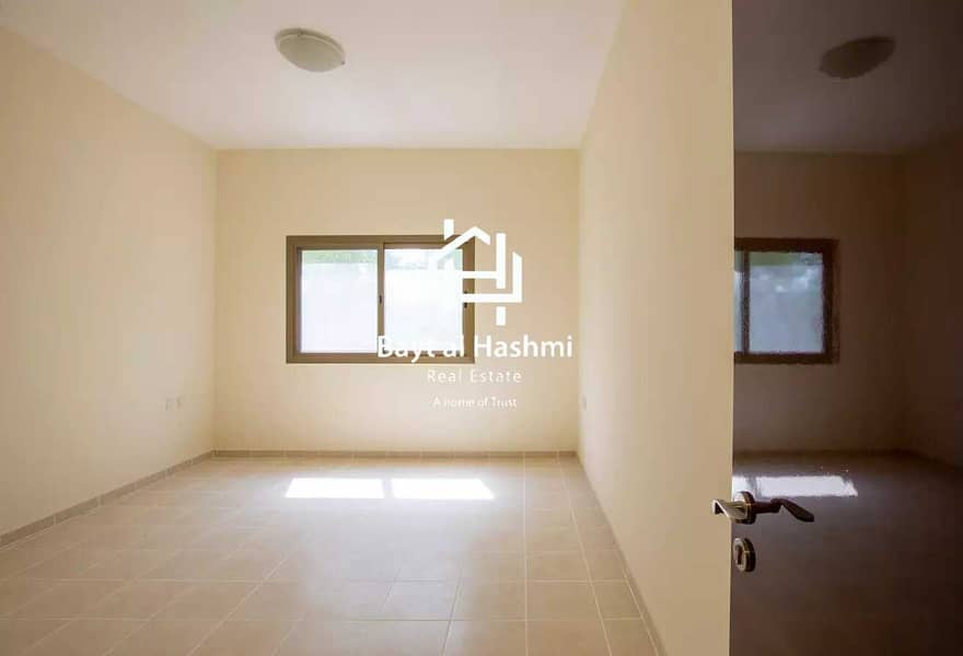 8 Maintenance Free!!! 30days Free Large 2 Bedroom w/ Balcony in The Gardens Near to IBN Mall