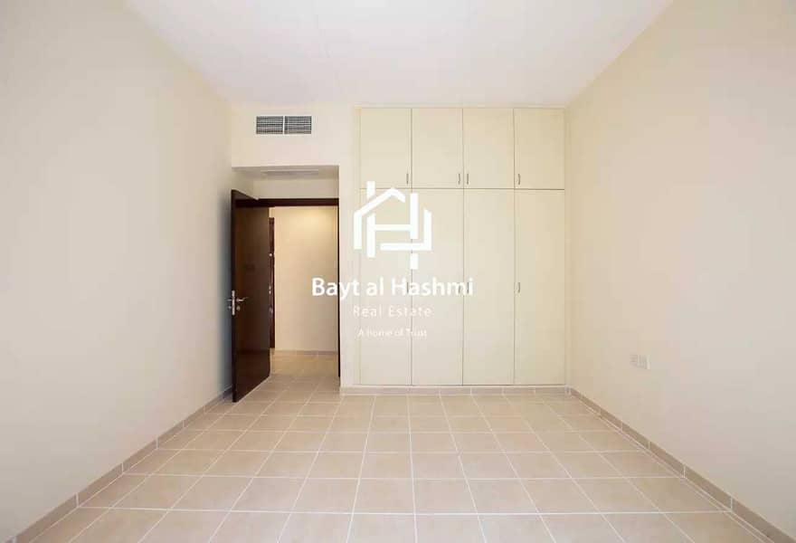 9 Maintenance Free!!! 30days Free Large 2 Bedroom w/ Balcony in The Gardens Near to IBN Mall