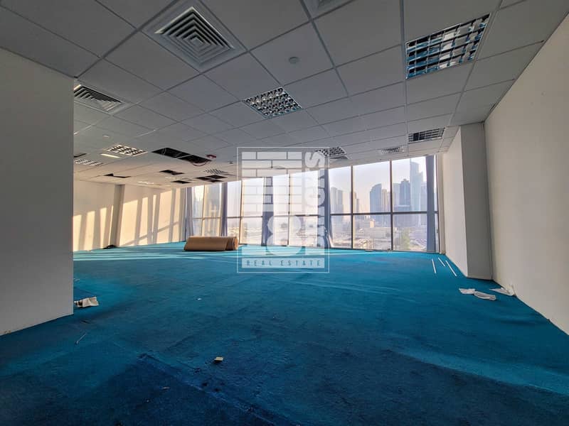 8 Ready Fitted Office | Lake View | Parking