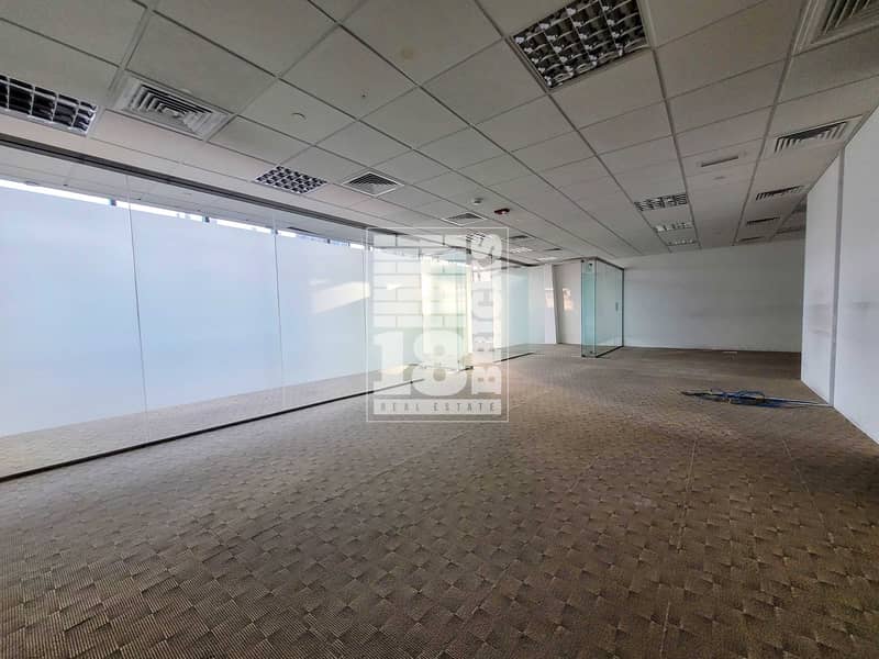 3 Fully Fitted | Glass Partition | Lake View