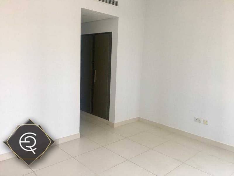 11 2 Bed room  with Burj khalifa  for rent