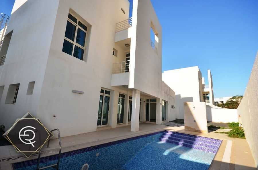 12 Modern Villa | Private Garden and Pool | Triplex